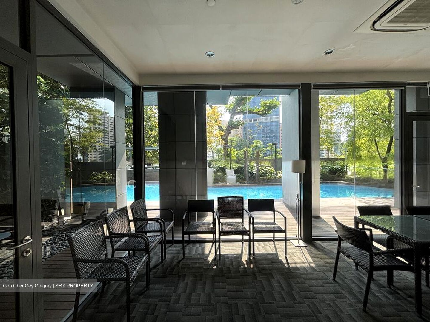 The Peak @ Cairnhill II (D9), Apartment #521580051